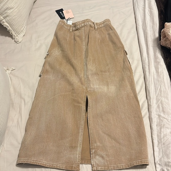 Shein denim skirt (brand new) - Picture 3 of 4